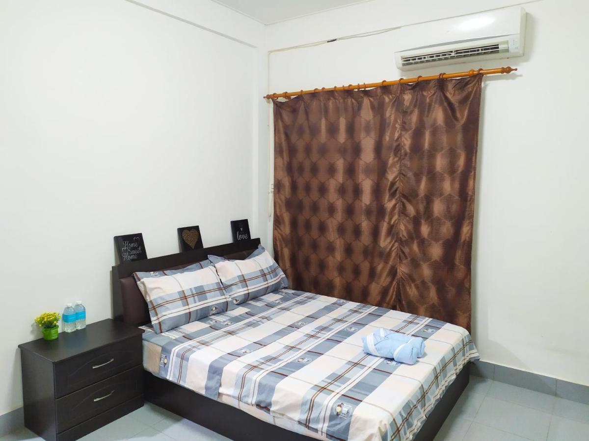 Victoria Homestay Sibu - Next To Shopping Complex & Large Car Park Area With Autogate Zewnętrze zdjęcie